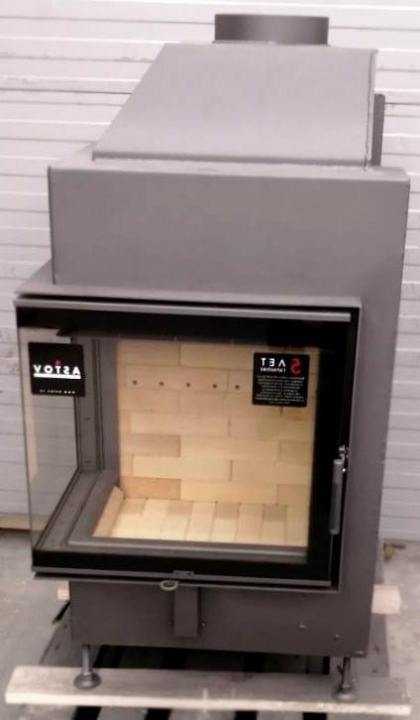 Каминная топка Астов К2С 700 стекло слева, футеровка из жаропрочной стали, колосниковое горение Каминная топка Астов К2С 700 стекло слева, футеровка из жаропрочной стали, колосниковое горение